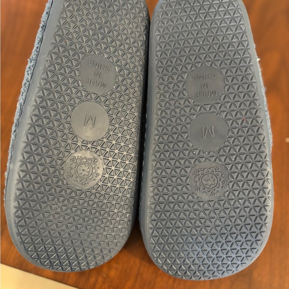 Natural Life Floral Sherpa Slippers – Women’s Medium (M) – NWT - Picture 3 of 4